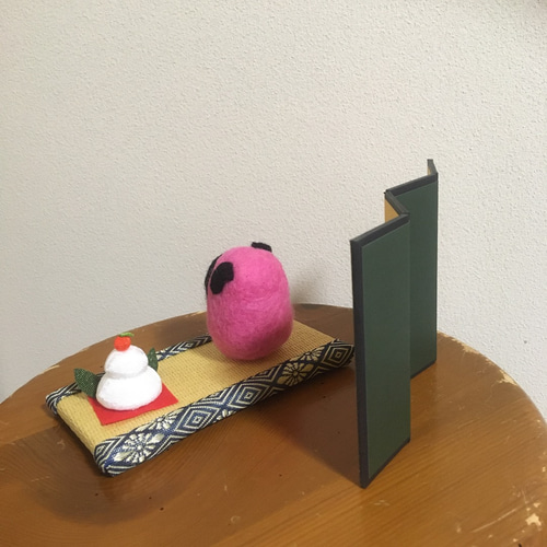 羊毛フェルト パグだるまちゃん 羊毛フェルト K.factory tom&willy