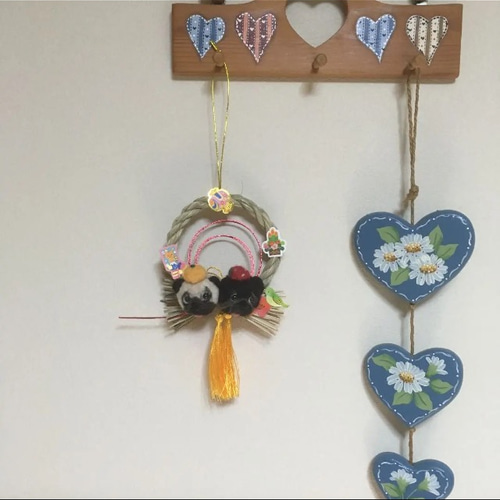 羊毛フェルト パグちゃんずのミニしめ縄飾り しめ縄・しめ飾り K