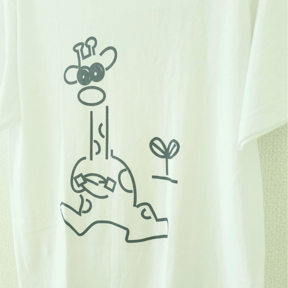 考えるキリンTシャツXL 6枚目の画像