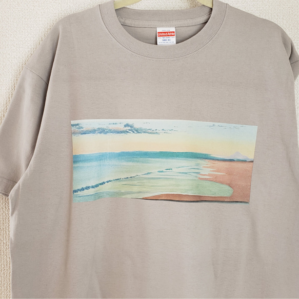 朝と海と富士Tシャツ グレー 2枚目の画像