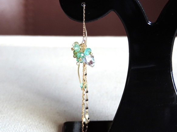 『 Crystal greenery ( WL ) 』Pierce by K18 10枚目の画像