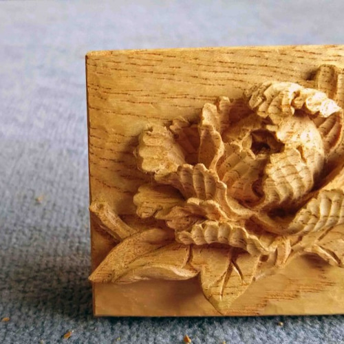 木彫・小さいパネル『牡丹』 彫刻 木彫りのいの 通販｜Creema(クリーマ)