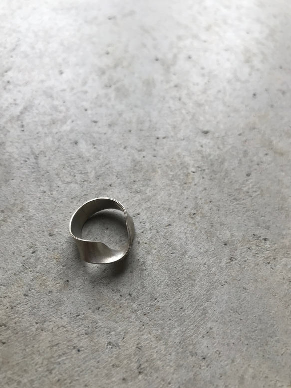 möbius ring [silver] 2枚目の画像