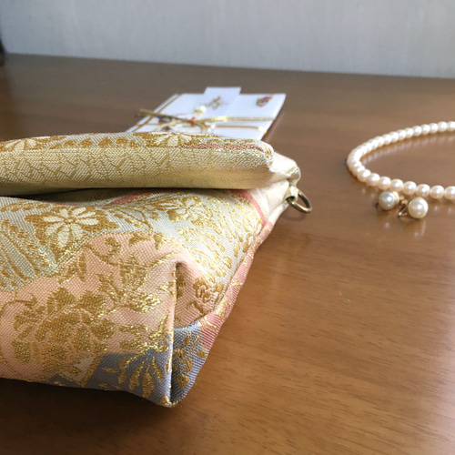 人気の新作 kimono】帯リメイク ゴールド花唐草 クラッチバッグ クラッチ クラッチバッグ