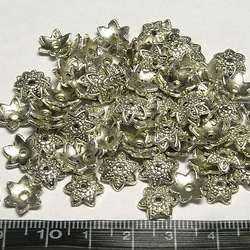 チベタン 座金 スター 銀古美 約10mm【約100個入り】6000605 3枚目の画像