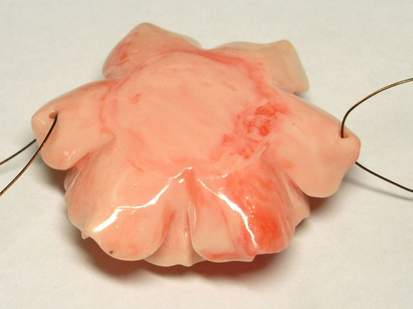 珊瑚（練り） 薔薇型パーツ ピンク 約49×18mm【1個販売】6001326 3枚目の画像