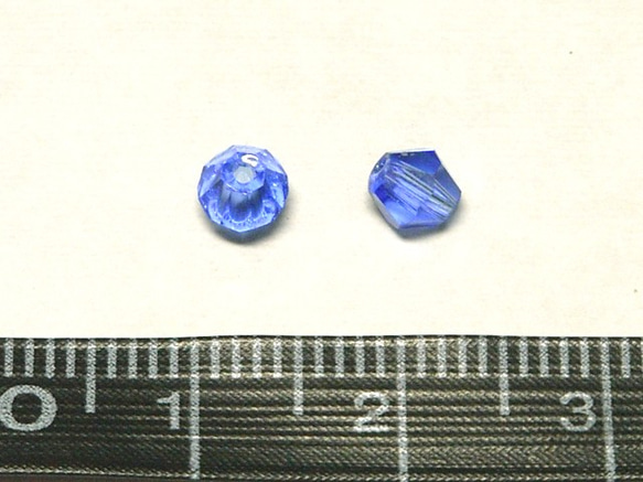 カット ビーズ ライトブルー 約4×4mm 3000600 3枚目の画像