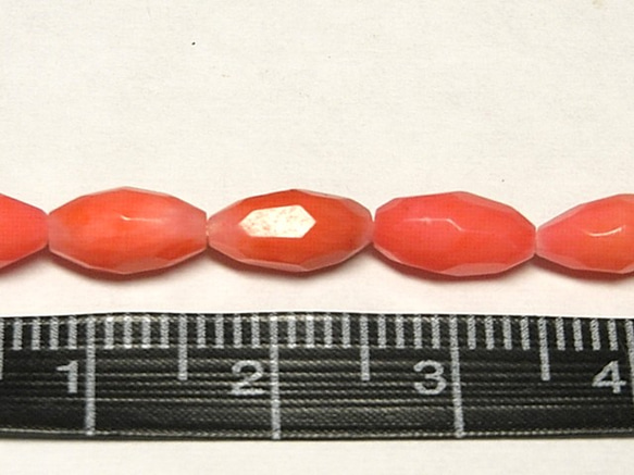 珊瑚(染色) 連販売 ピンク オーバルカット 約9×5mm 3000687 3枚目の画像