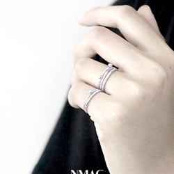 Set 3 Sterling Silver Textured Dotted Skinny Stacking Rings 5枚目の画像