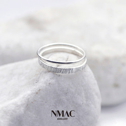 手工製作-NMACJEWELRY-極簡主義小巧多紋理的層疊戒指，纖細的尾戒-SOLID Sterling Silver 第3張的照片