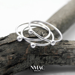 手工製作-NMACJEWELRY-極簡主義小巧多紋理的層疊戒指，纖細的尾戒-SOLID Sterling Silver 第2張的照片