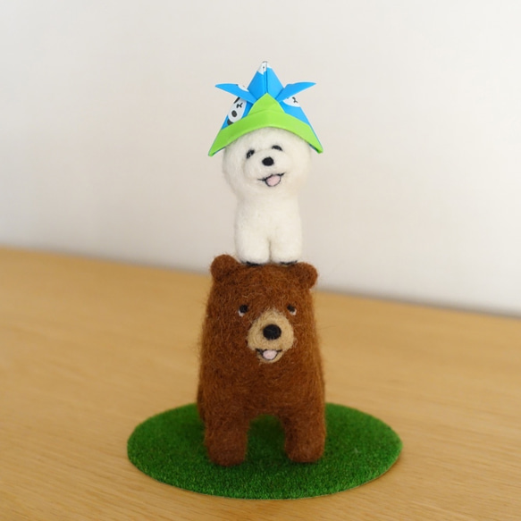 ビションフリーゼの五月人形　羊毛フェルト　置物　熊　ビションフリーゼ 1枚目の画像