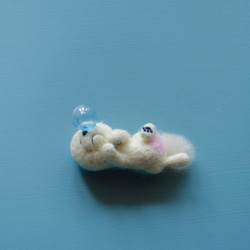 鼻ちょうちんビションブローチ (6-1)羊毛フェルト　ブローチ　ビションフリーゼ 3枚目の画像