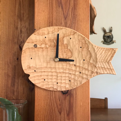 受注制作 魚の壁掛け時計 S 栗の木 light 掛け時計・置き時計 WOOD
