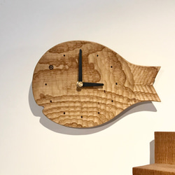 受注制作　魚の壁掛け時計 S 栗の木　light 5枚目の画像