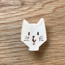 にゃんこブローチ男の子 猫 cat 木製 木 1枚目の画像