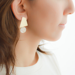 naotjewelry Matte gold circle shell pierce/earring 第7張的照片