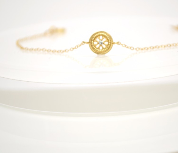 【送料無料】14kgf Flower Round Bracelet 3枚目の画像