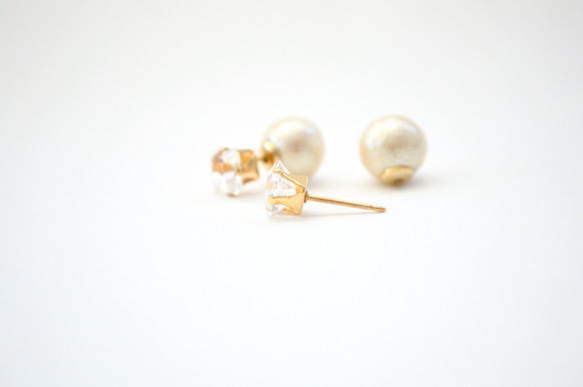 【送料無料】14kgf White Topaz Cottonpearl Catch Pierce 1枚目の画像