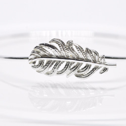 Silver Feather Wire Bangle 3枚目の画像