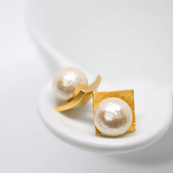 Square Cotton Pearl Pierce 第1張的照片