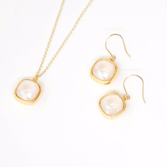 Swarovski(ivory) Necklace &pierce set 2枚目の画像