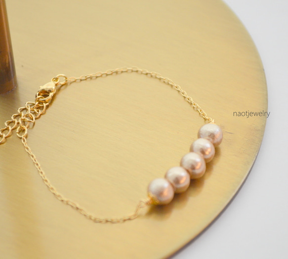 Beige Cotton Pearl Bracelet 第4張的照片