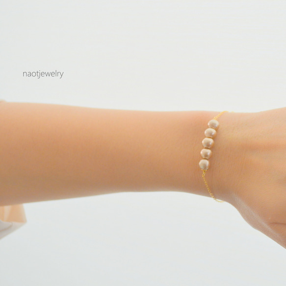 Beige Cotton Pearl Bracelet 第5張的照片