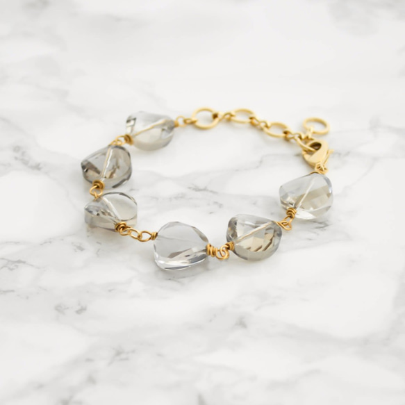 Faceted Cut Round Glass Bracelet 第1張的照片