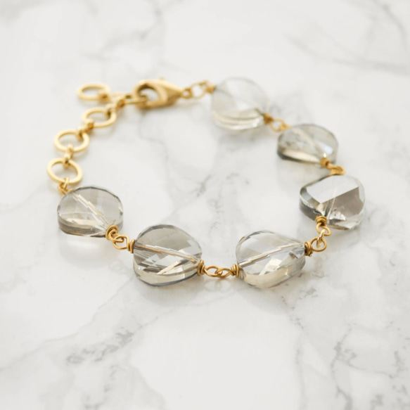 Faceted Cut Round Glass Bracelet 第2張的照片