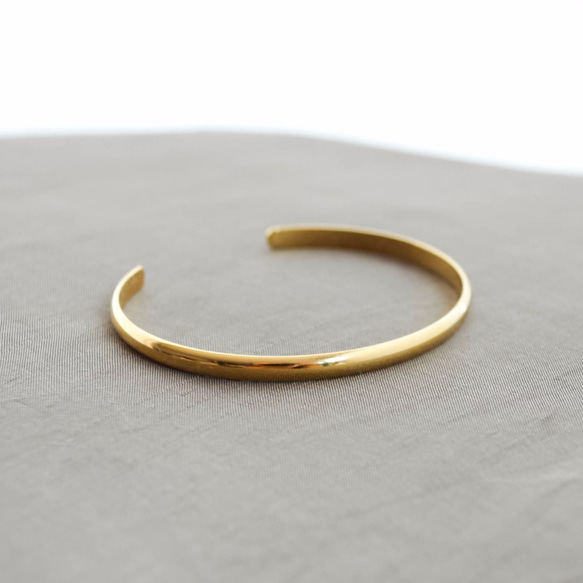 Simple line Bangle(gold) 第1張的照片