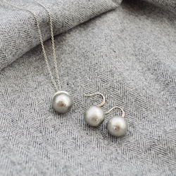 Silver925 Gray Cotton Pearl Pierces/Earrings(1.2cm) 第6張的照片