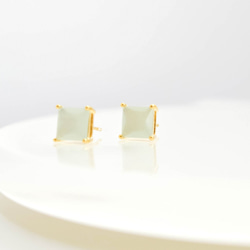 Faceted Cut Square Glass Pierces(white smoke) 第1張的照片
