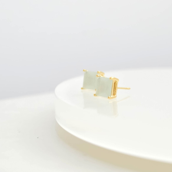 Faceted Cut Square Glass Pierces(white smoke) 第2張的照片