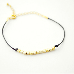 Cube Cord Bracelet (black)(white)(beige) 2枚目の画像