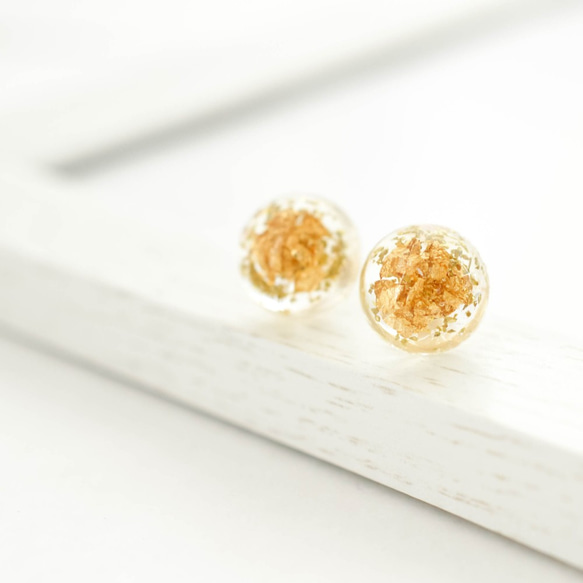 Resin gold Leaf Dome Pierces 1枚目の画像