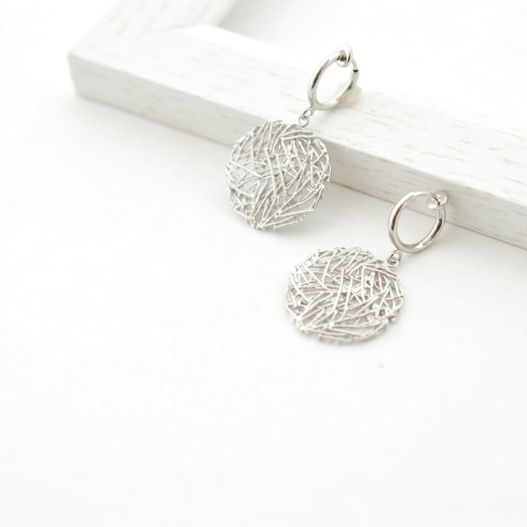 Mesh plate Earrings(silver)／耳夾式耳環 clip type 第1張的照片