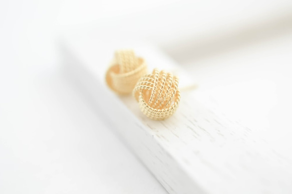 Twist Gold Pierce（pierces/earrings) 第5張的照片