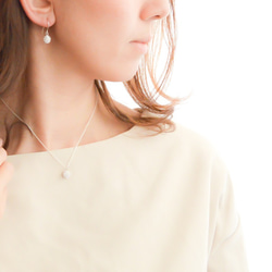 【送料無料】Crystal glass Ball Earrings 3枚目の画像