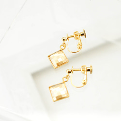 【送料無料】Crystal glass(Golden Shadow) Earrings 1枚目の画像