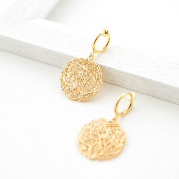 [8d-6]#企画専用ページ　Mesh plate earrings(gold) 1枚目の画像