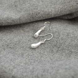 Teardrop sv925 pierces/earrings 第7張的照片