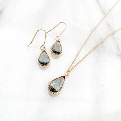 【送料無料】Cut Frame Glass necklace (charcoal gray) 2枚目の画像