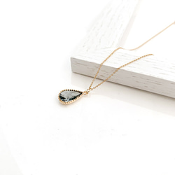 【送料無料】Cut Frame Glass necklace (charcoal gray) 5枚目の画像