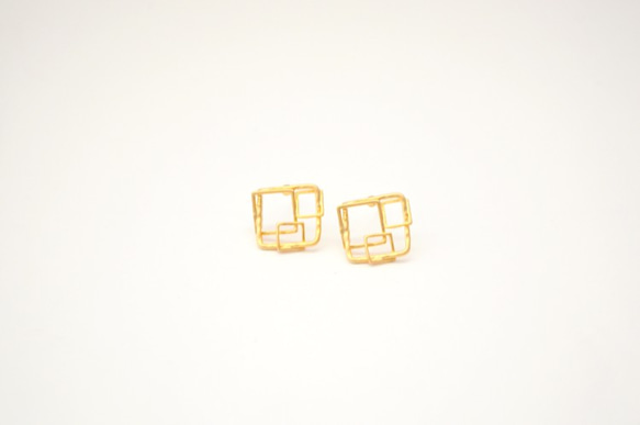 【送料無料】Square Motif Pierce Silver925 1枚目の画像