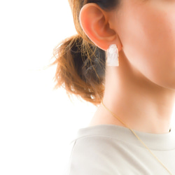 Acrylic marble hoop earrings 6枚目の画像