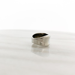 Silver wave wide ring 第6張的照片