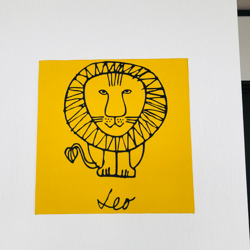 ファブリックパネル ファブリックボード 『Lion』 NIJISUKE ファブリックパネル・アートボード「CFD0011」｜壁紙