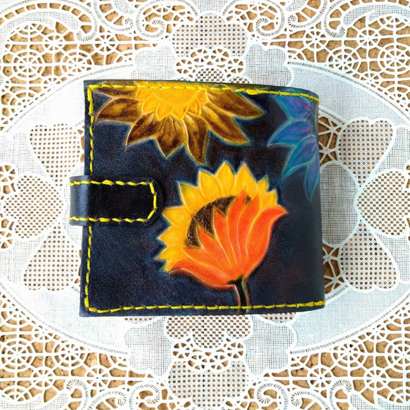 黄色と青と茶色の向日葵の二つ折り財布 2枚目の画像
