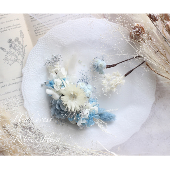 ドライフラワーとプリザーブドフラワーのヘッドドレス　white & light blue 5枚目の画像